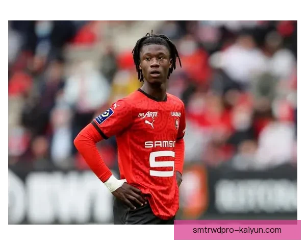 卡马文加近期表现稳定，展现出出色的比赛状态和竞争力。